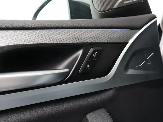 BMW X3 xDrive30e eDrive Edition 2021 Hybride Benzine 26