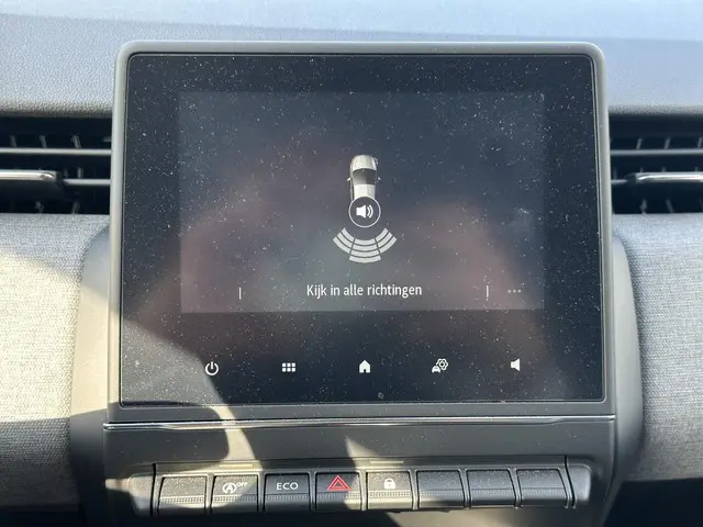 Renault Clio TCe 90 GPF Evolution 2025 Benzine 18