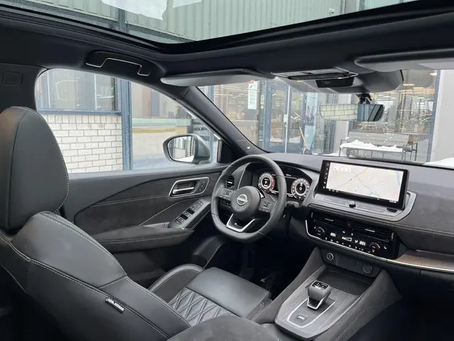 Nissan QASHQAI 1.3 MHEV Xtronic Tekna Plus 2025 Benzine 4