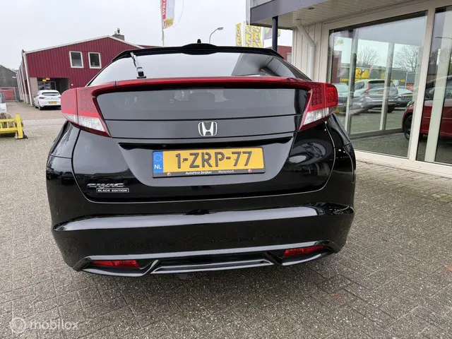 Honda Civic 1.8 Sport 2015 Benzine 4