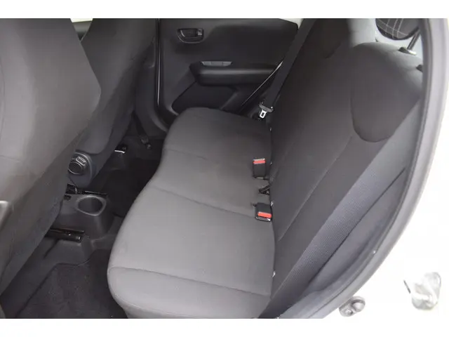 Peugeot 108 1.0 e-VTi Active airco 2018 Benzine 8