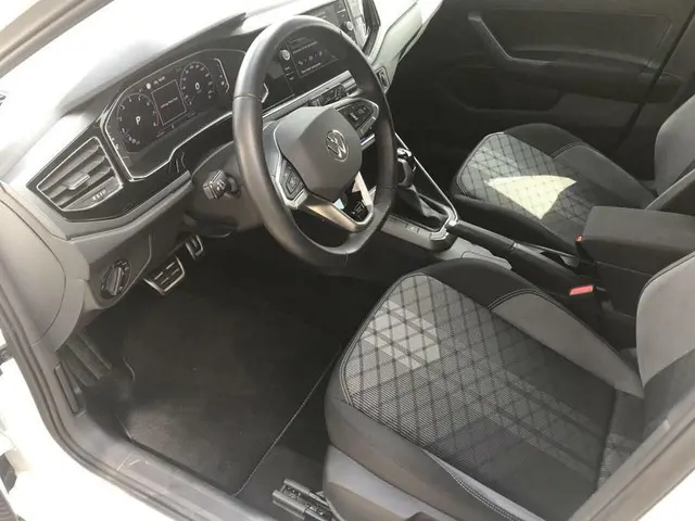 Volkswagen Taigo 1.5 TSI R-Line Business 2023 Benzine 7