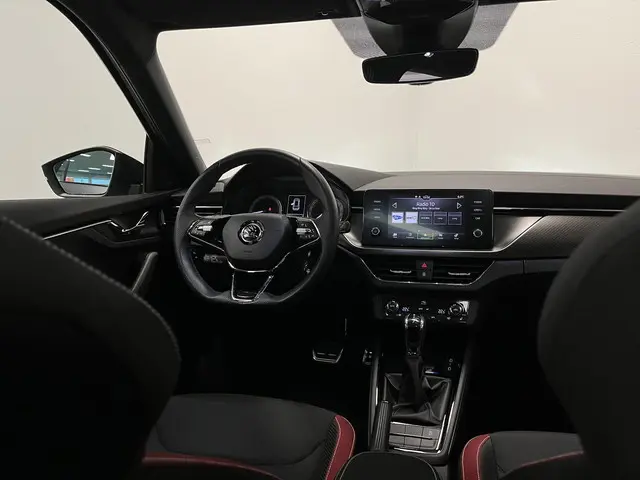 Škoda Kamiq 1.5 TSI ACT Monte Carlo Sport 2023 Benzine 29