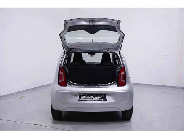 Volkswagen up! 1.0 Move Up 2014 Benzine 9