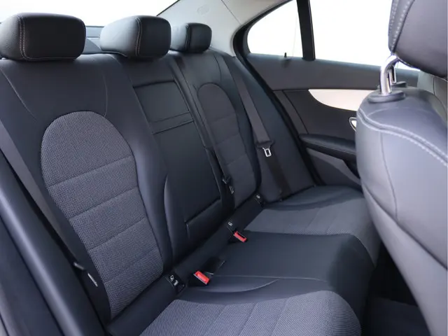 Mercedes-Benz C-Klasse 180 Avantgarde 2020 Benzine 20