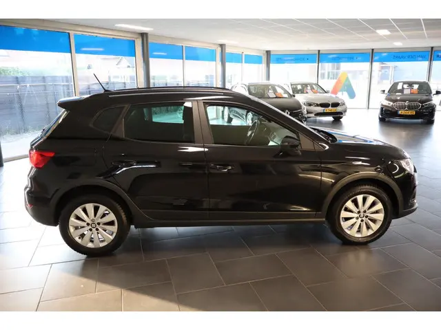 SEAT Arona 1.0 TSI Style Business Intense 2021 Benzine 6