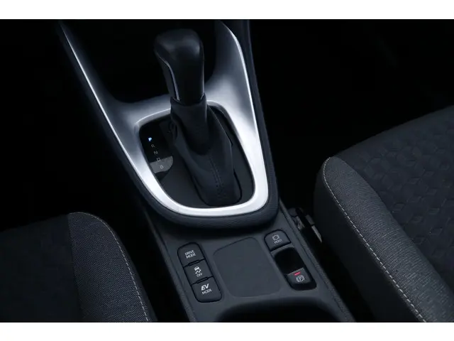 Toyota Yaris 1.5 Hybrid Dynamic 2023 Hybride Benzine 21