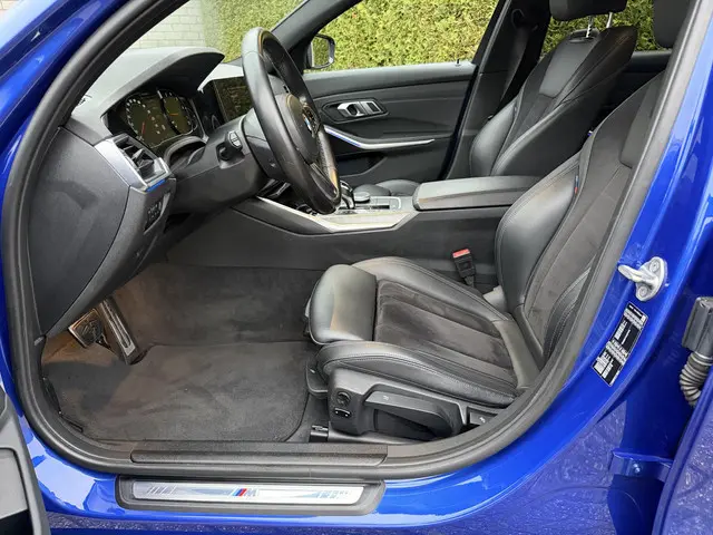 BMW 3 Serie 318i M Sportpakket 2021 Benzine 8