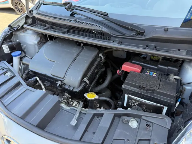 Toyota Aygo 1.0 VVT-i Now 5-deurs / APK 2013 Benzine 16