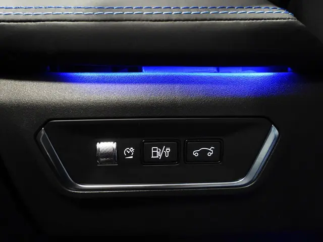 Lynk & Co 01 1.5 PHEV BlackLine 2023 Hybride Benzine 25