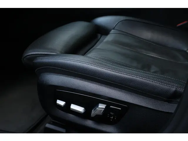 BMW 5 Serie 520d High Excecutive 2017 Benzine 11