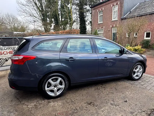 Ford Focus Wagon 1.6 TI-VCT Lease Titanium 2012 Benzine 4