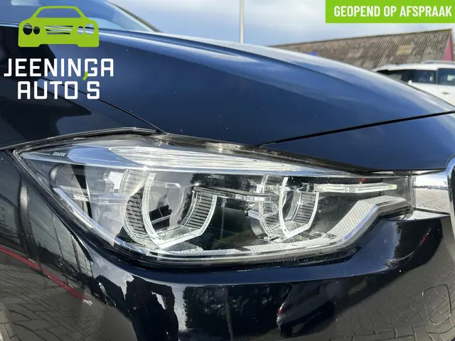 BMW 3 Serie 318i |18"|Navi|PDC 2017 Benzine 16