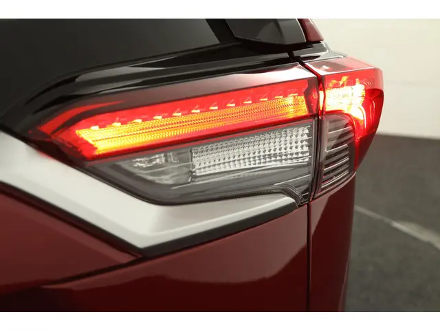 Toyota RAV4 2.5 Hybrid Executive 2021 Hybride Benzine 75