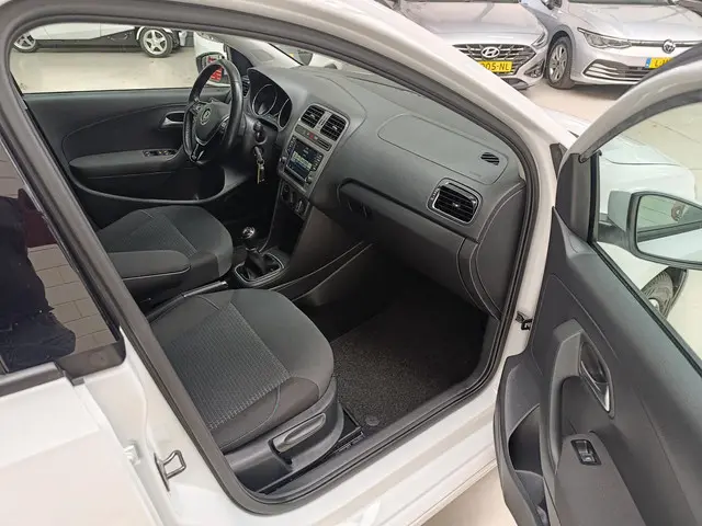 Volkswagen Polo 1.0 BlueMotion Edition 2017 Benzine 24
