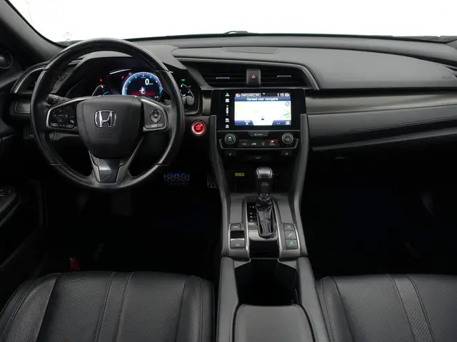 Honda Civic 1.0 i-VTEC Executive Aut- 2018 Benzine 7