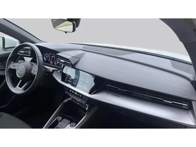 Audi A3 Sportback 30 TFSI Pro Line 2023 Benzine 12