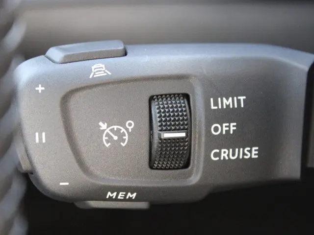 Peugeot 2008 1.2 Hybrid 110 Allure 2026 Hybride Benzine 13