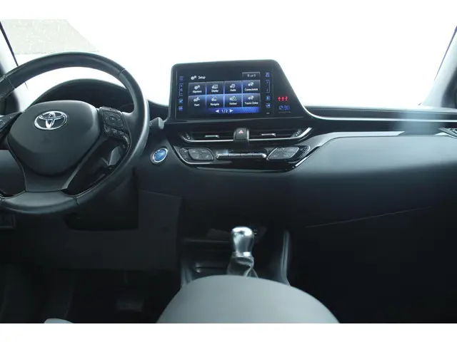 Toyota C-HR 1.8 Hybrid Dynamic 2019 Hybride Benzine 14