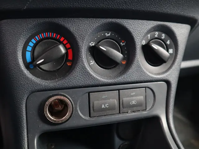 Ford Transit Connect T230L 1.8 TDCi Trend 2013 Diesel 7