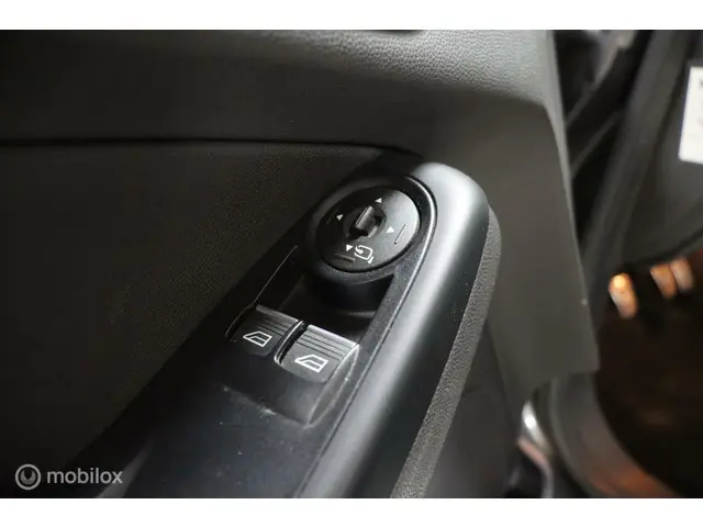 Ford Fiesta 1.0 EcoBoost ST Line | navigatie | 2017 Benzine 21