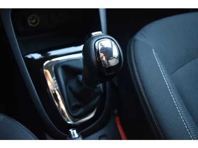Renault Captur TCe 120 EDC Dynamique 2013 Benzine 27