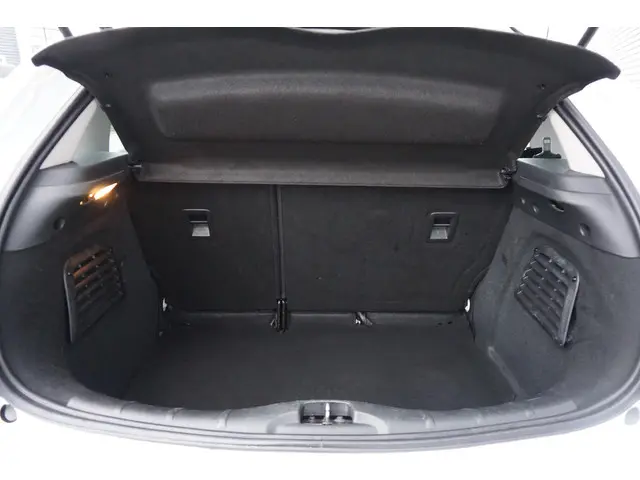 Citroën C3 1.0 PureTech Collection 2016 Benzine 22