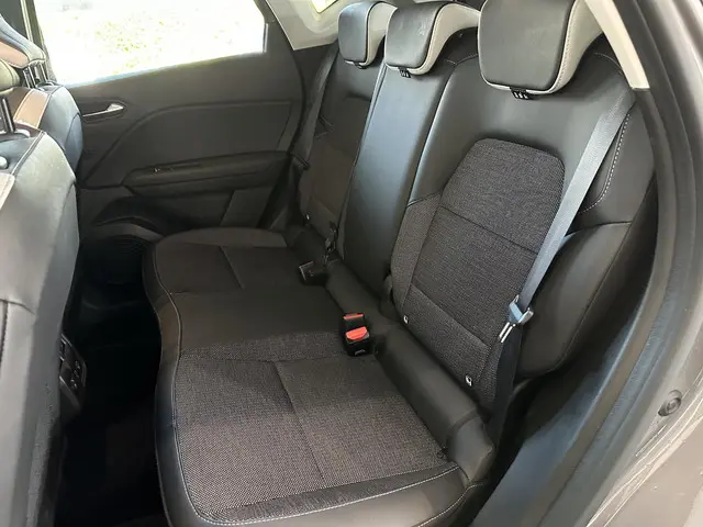 Renault Captur 1.0 TCe 90 techno 2023 Benzine 7