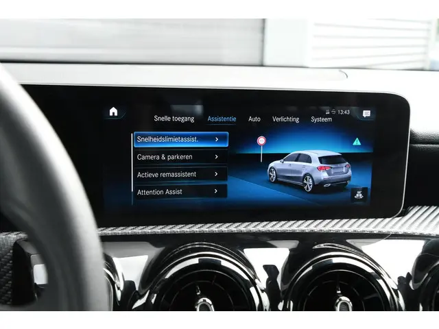 Mercedes-Benz A-Klasse 160 Advantage 2018 Benzine 20