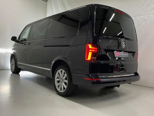 Volkswagen Transporter 2.0 TDI L2H1 30 DC 2021 Diesel 39