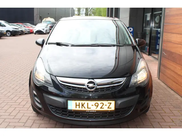 Opel Corsa 1.2-16V Berlin 2014 Benzine 7