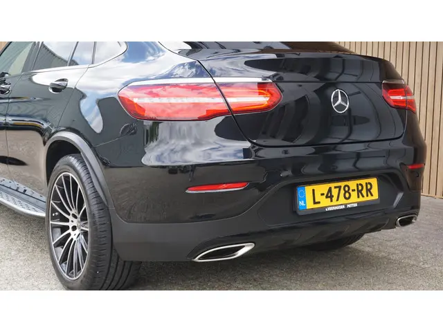 Mercedes-Benz GLC Coupé 300 245pk 4MATIC 2017 Benzine 56