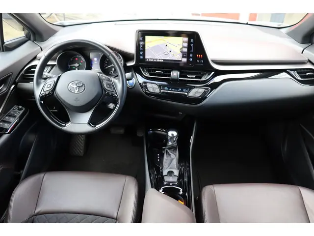 Toyota C-HR 1.8 Hybrid Executive 2019 Hybride Benzine 2
