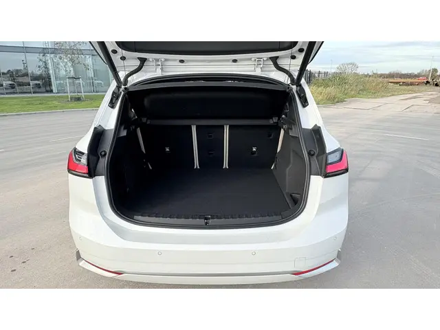 BMW 2 Serie Active Tourer 220i 2022 Benzine 6