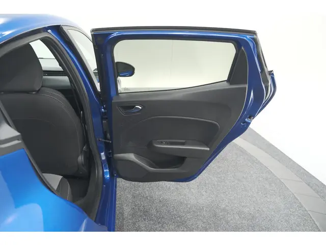 Renault Clio TCe 90 GPF Evolution 2024 Benzine 65