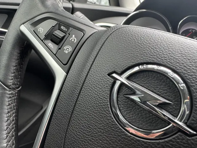 Opel Astra 1.4 Turbo Sport + 2016 Benzine 29