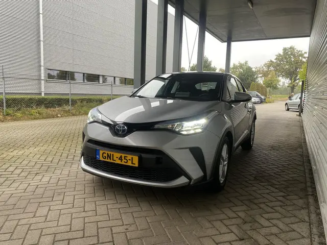 Toyota C-HR 1.8 Hybrid Business 2022 Hybride Benzine 14