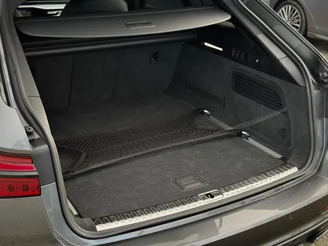 Audi A6 Avant 40 TFSI S edition 2021 Benzine 25