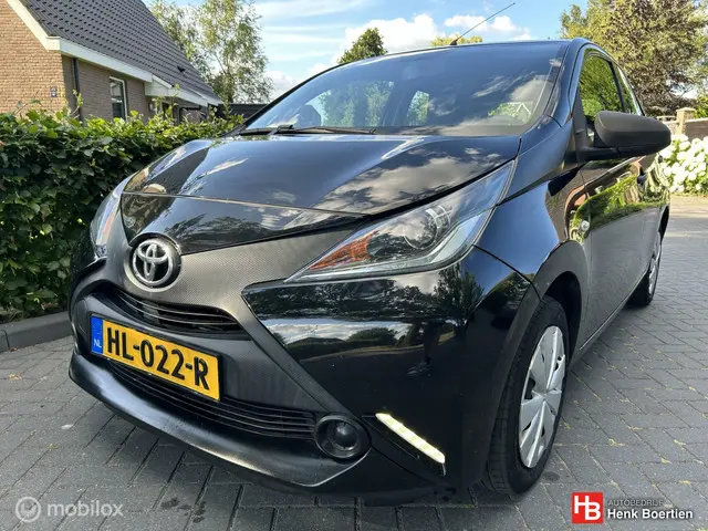 Toyota Aygo 1.0 VVT-i x 2015 Benzine 2