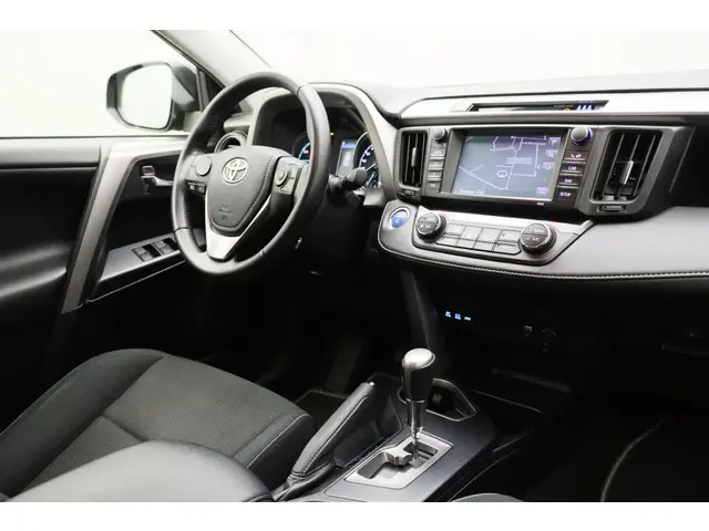 Toyota RAV4 2.5 Hybrid Style 2016 Hybride Benzine 6