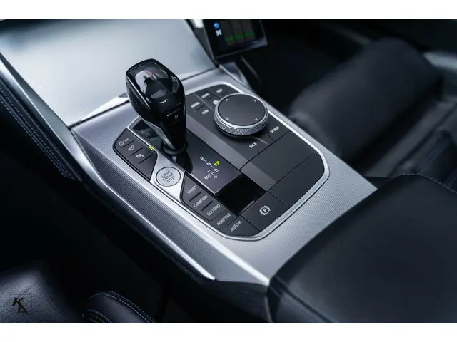 BMW 4 Serie Coupé 420d High Executive 2022 Diesel 46
