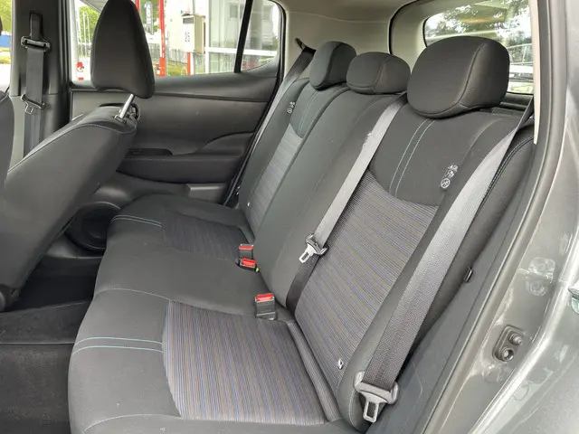Nissan Leaf Acenta 40 kWh 2023 Elektrisch 6