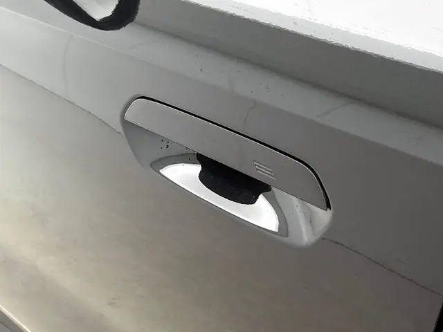 BMW X1 sDrive18i 2025 Benzine 24