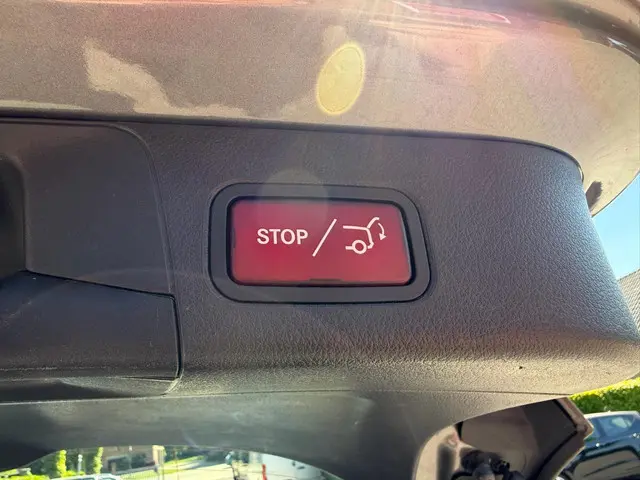 Mercedes-Benz B-Klasse 180 Premium Plus 2020 Benzine 27