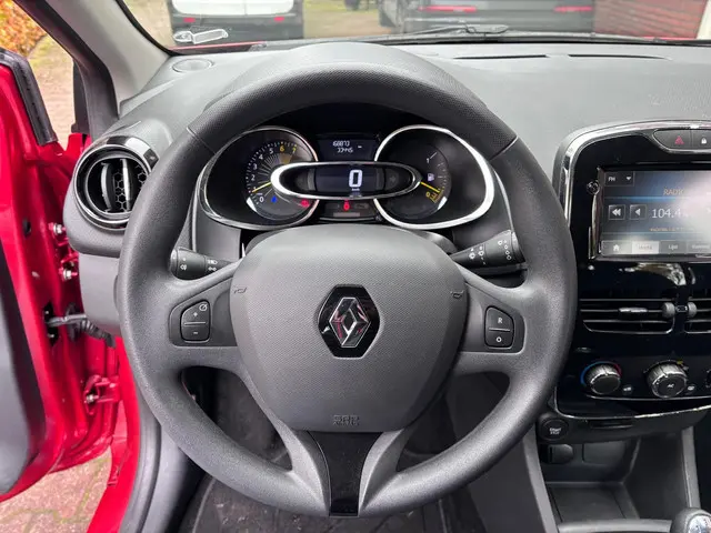 Renault Clio Estate 0.9 TCe Expression 2014 Benzine 22