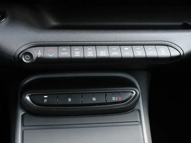 Jeep Avenger Longitude 54 kWh Automaat 2024 Elektrisch 18