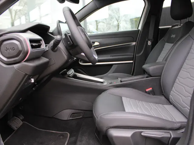 Jeep Avenger 1.2T 4xe Overland 2025 Hybride Benzine 13