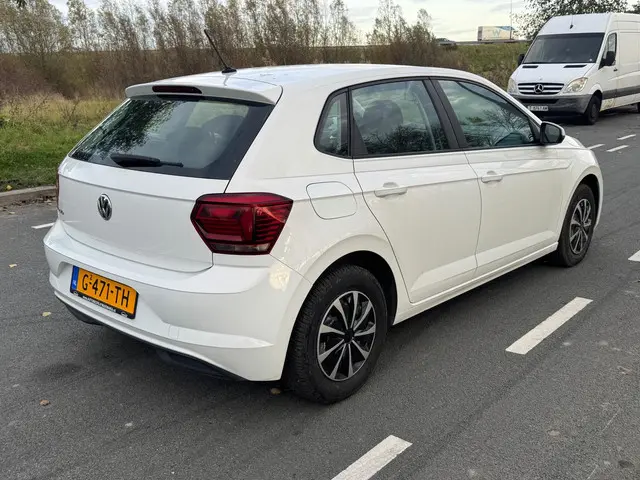 Volkswagen Polo 1.0 MPI Comfortline / AIRCO 2018 Benzine 6