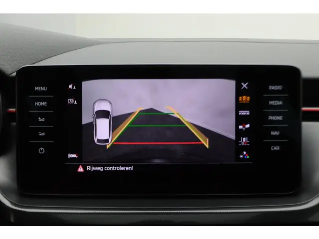 Škoda Scala 1.0 TSI DSG Sport Business 2023 Benzine 44