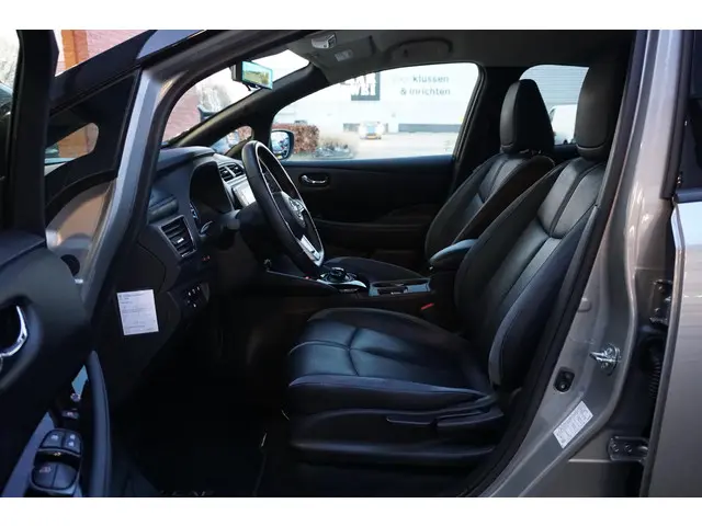 Nissan Leaf Tekna 39 kWh 2024 Elektrisch 16